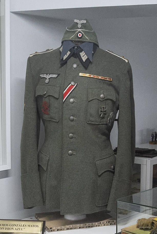 Teniente de Infantería de la División Azul, incorporado a la Wehrmacht, 1942