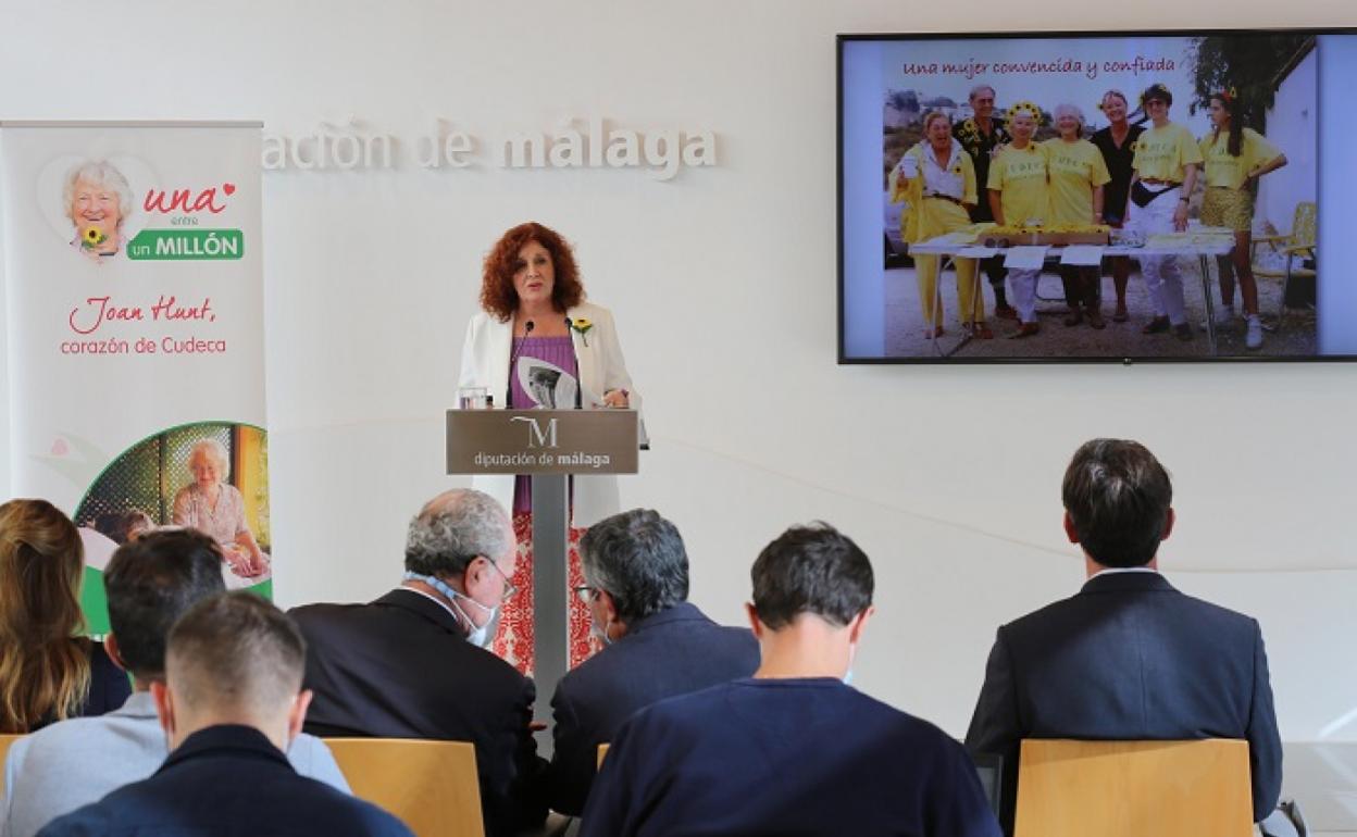 La presidenta de Cudeca, Marisa Martín, durante la presentación de la campaña. 