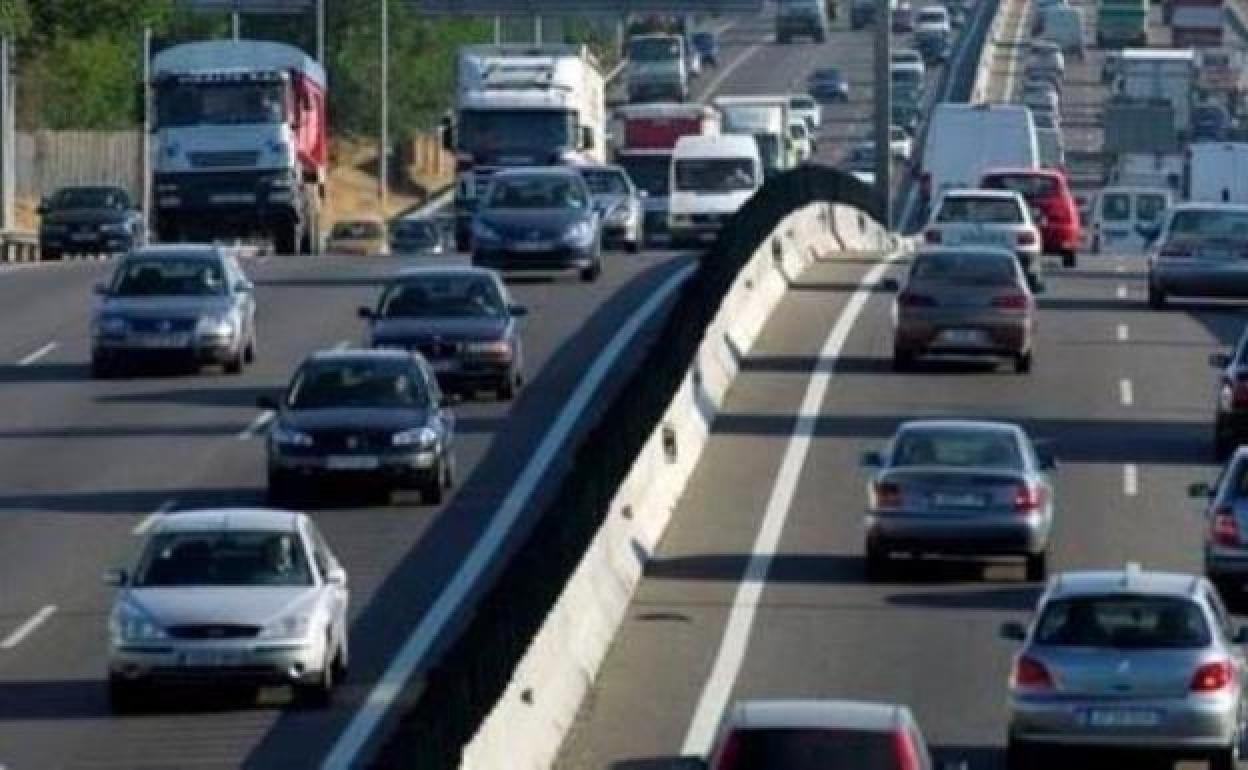 La DGT prevé más de 1,1 millones de desplazamientos en carreteras andaluzas en el puente de Todos los Santos