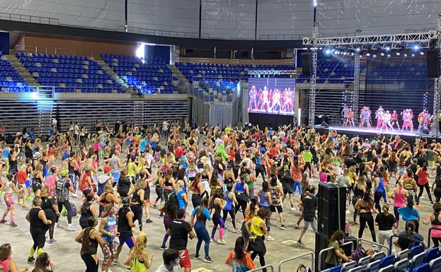 El zumba vuelve al Martín Carpena con 500 seguidores e instructores en un evento europeo