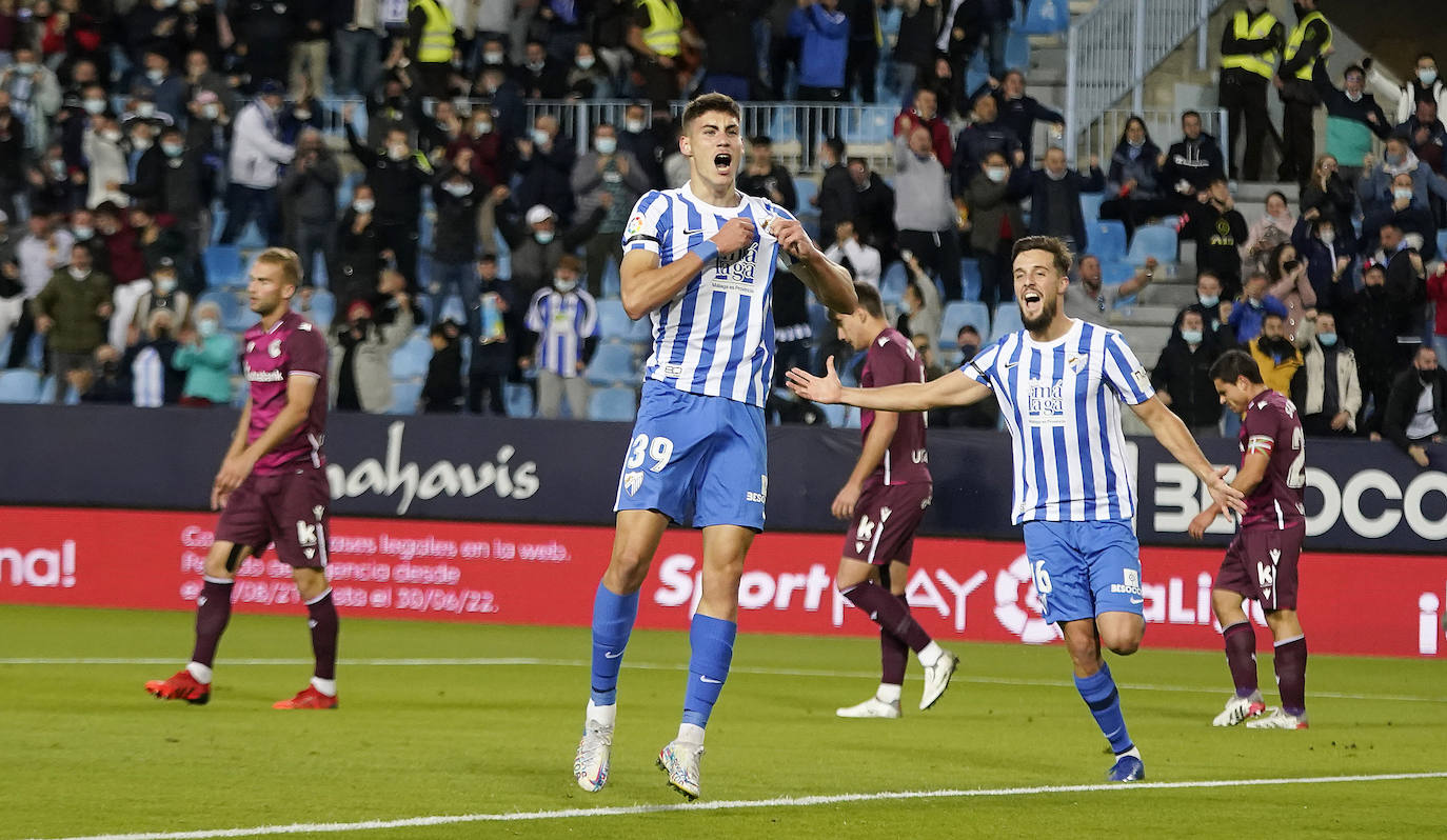 La Rosaleda volvió a mostrar un buen ambiente 