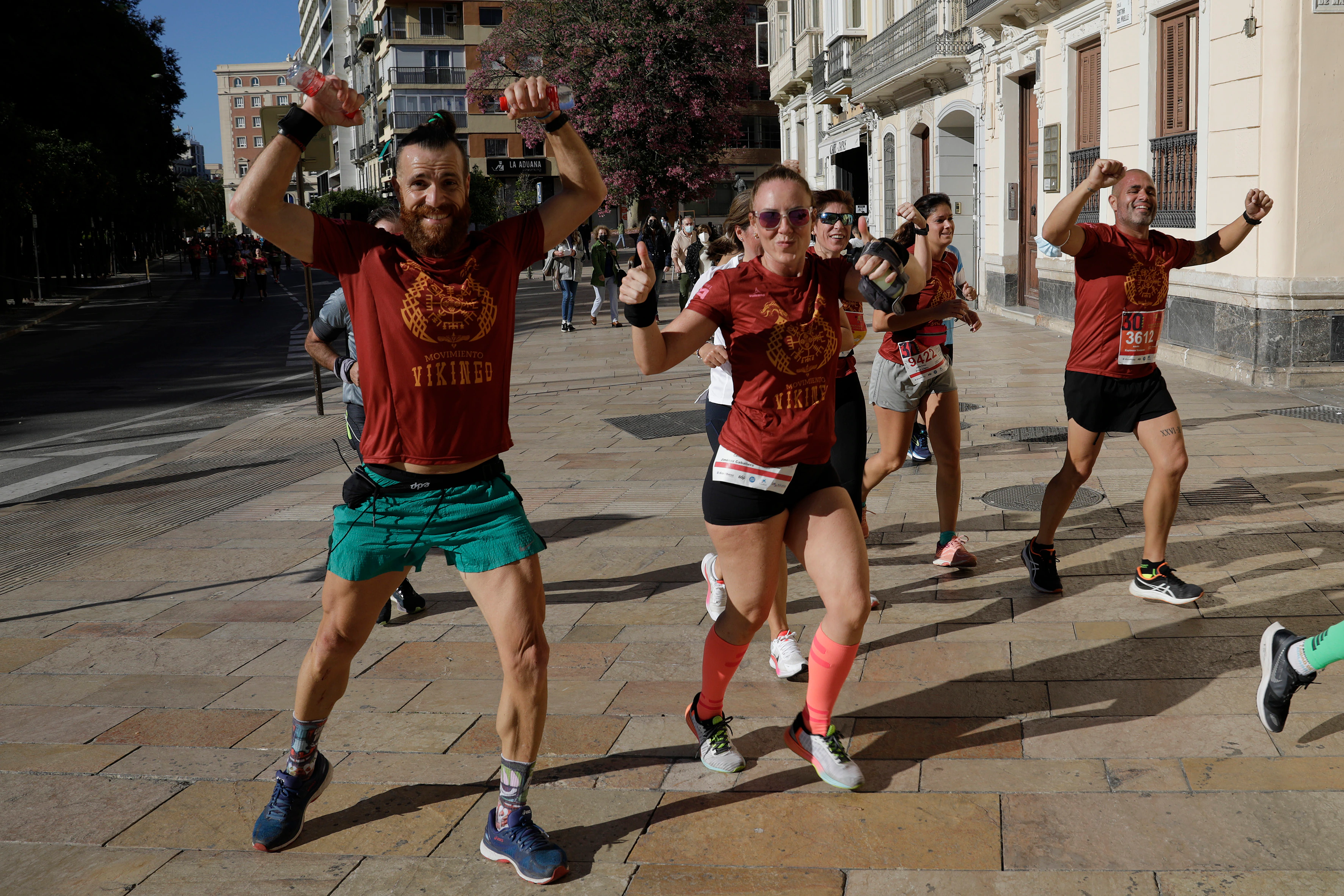 Unos 7.000 corredores estaban inscritos para recorrer las calles de la ciudad en la edición de 2021. 