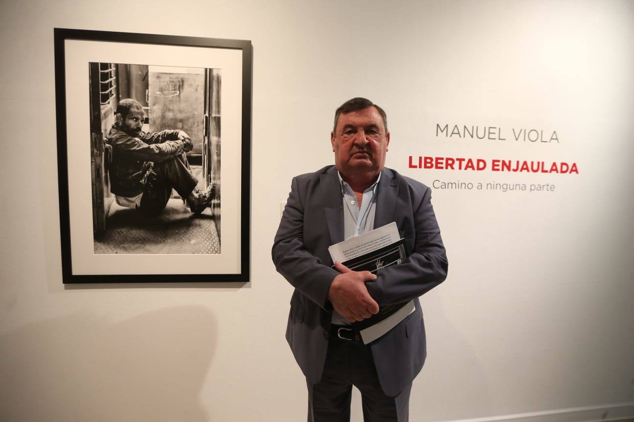 Exposición fotográfica en Málaga sobre los trenes y las estaciones indias. 