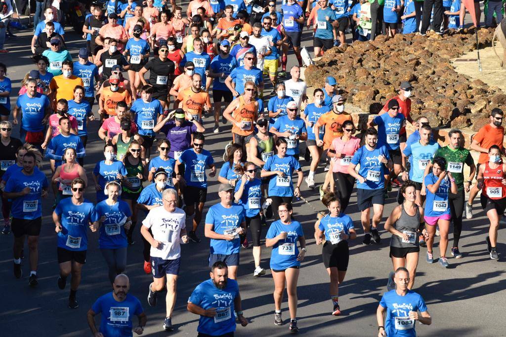 La Carrera Litoral Holiday World cuenta, como en cada edición, con tres modalidades diferentes en la carrera: de 21 kilómetros (media maratón), y de 10 y 5 kilómetros, pensados para pasear y para los niños. También se podía colaborar con dorsal 0