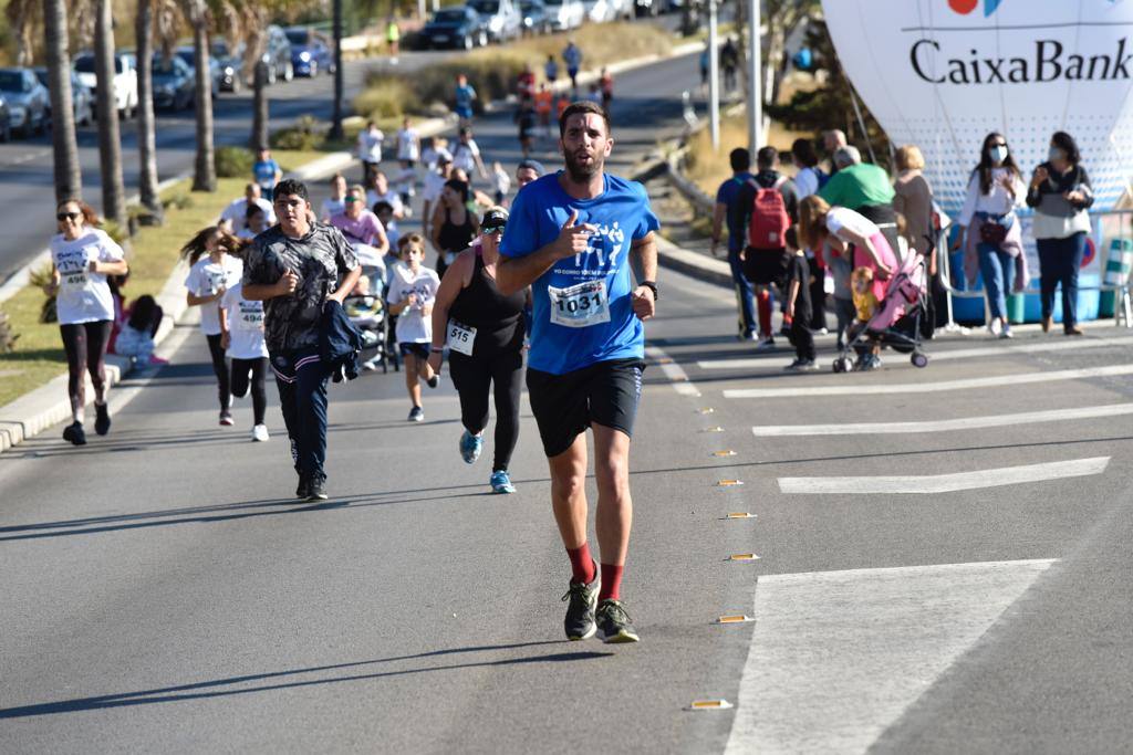 La Carrera Litoral Holiday World cuenta, como en cada edición, con tres modalidades diferentes en la carrera: de 21 kilómetros (media maratón), y de 10 y 5 kilómetros, pensados para pasear y para los niños. También se podía colaborar con dorsal 0