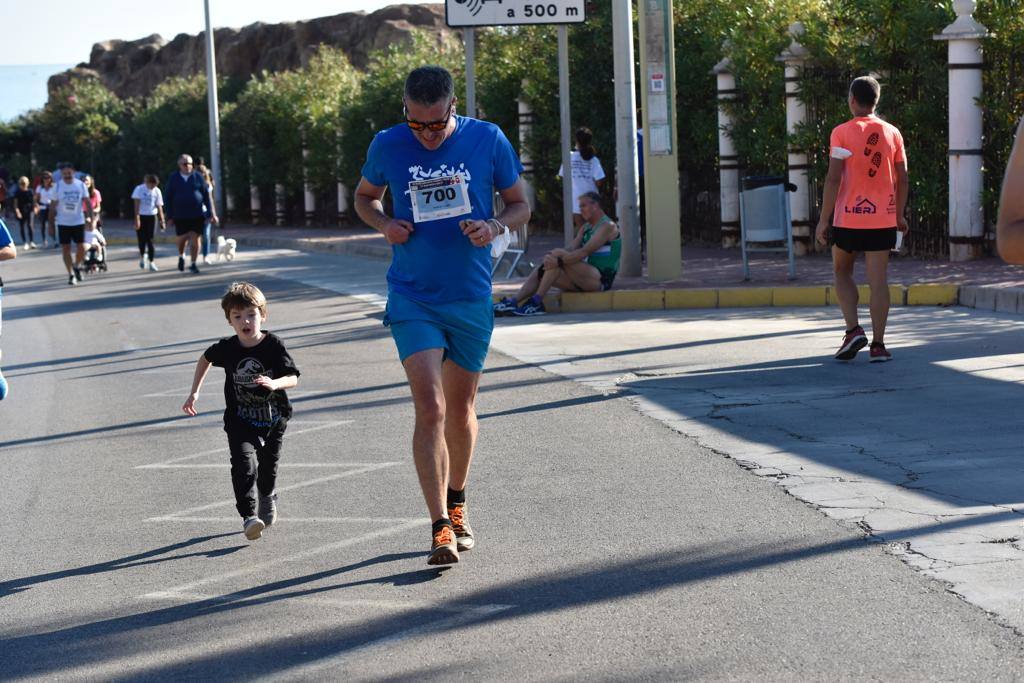 La Carrera Litoral Holiday World cuenta, como en cada edición, con tres modalidades diferentes en la carrera: de 21 kilómetros (media maratón), y de 10 y 5 kilómetros, pensados para pasear y para los niños. También se podía colaborar con dorsal 0