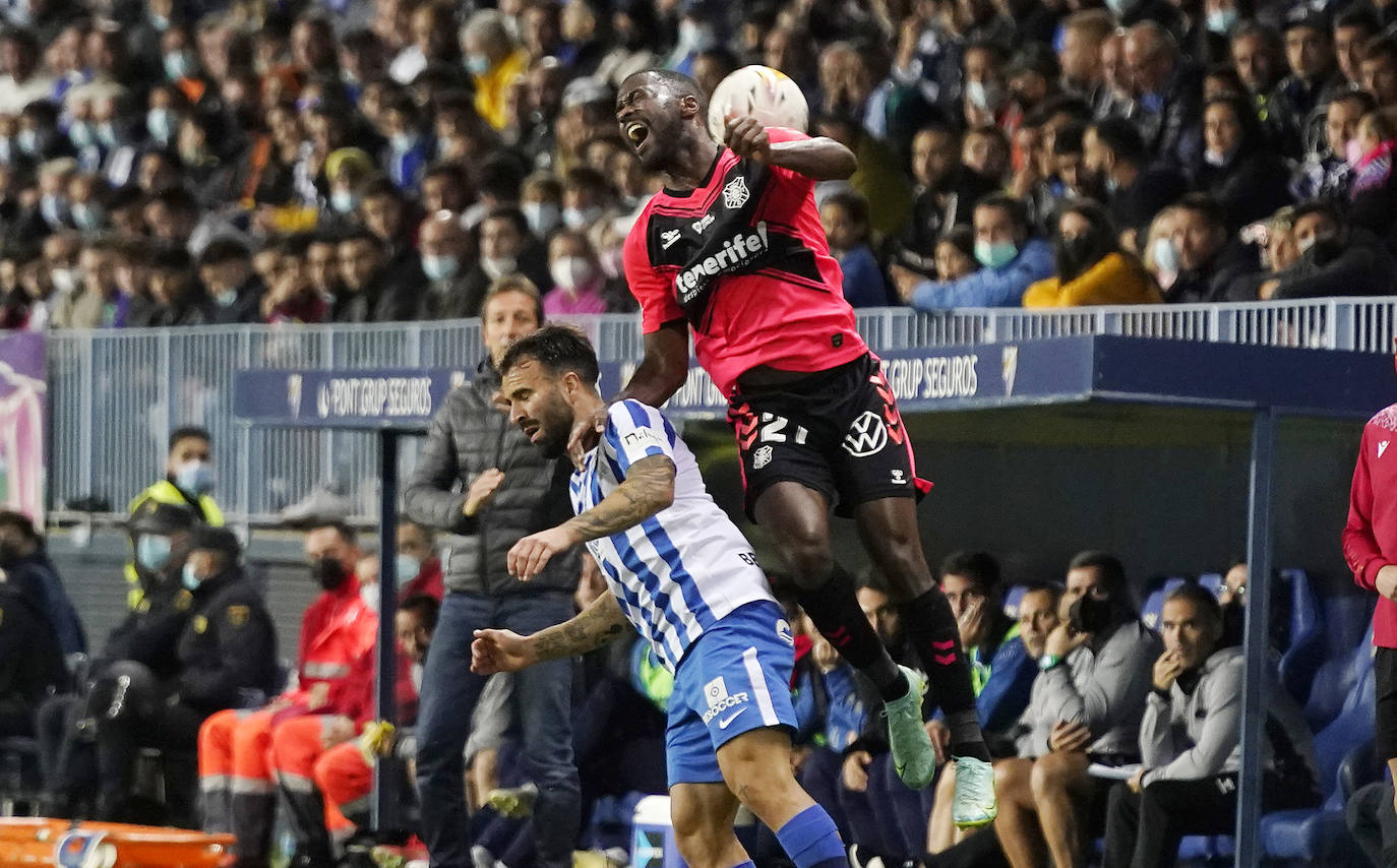 El Málaga se adelantó en el marcador con un gol de penalti 