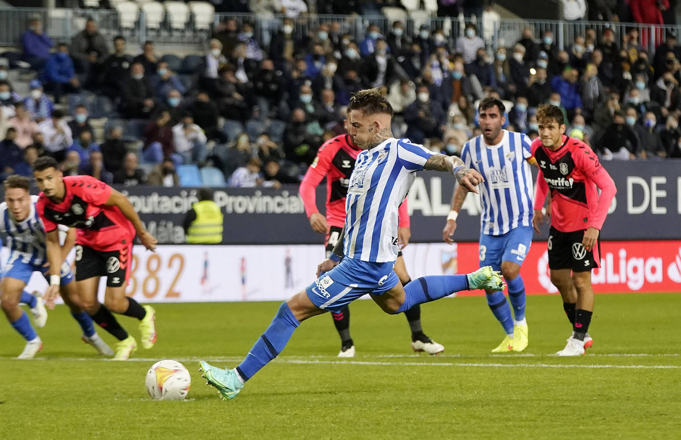 El Málaga se adelantó en el marcador con un gol de penalti 