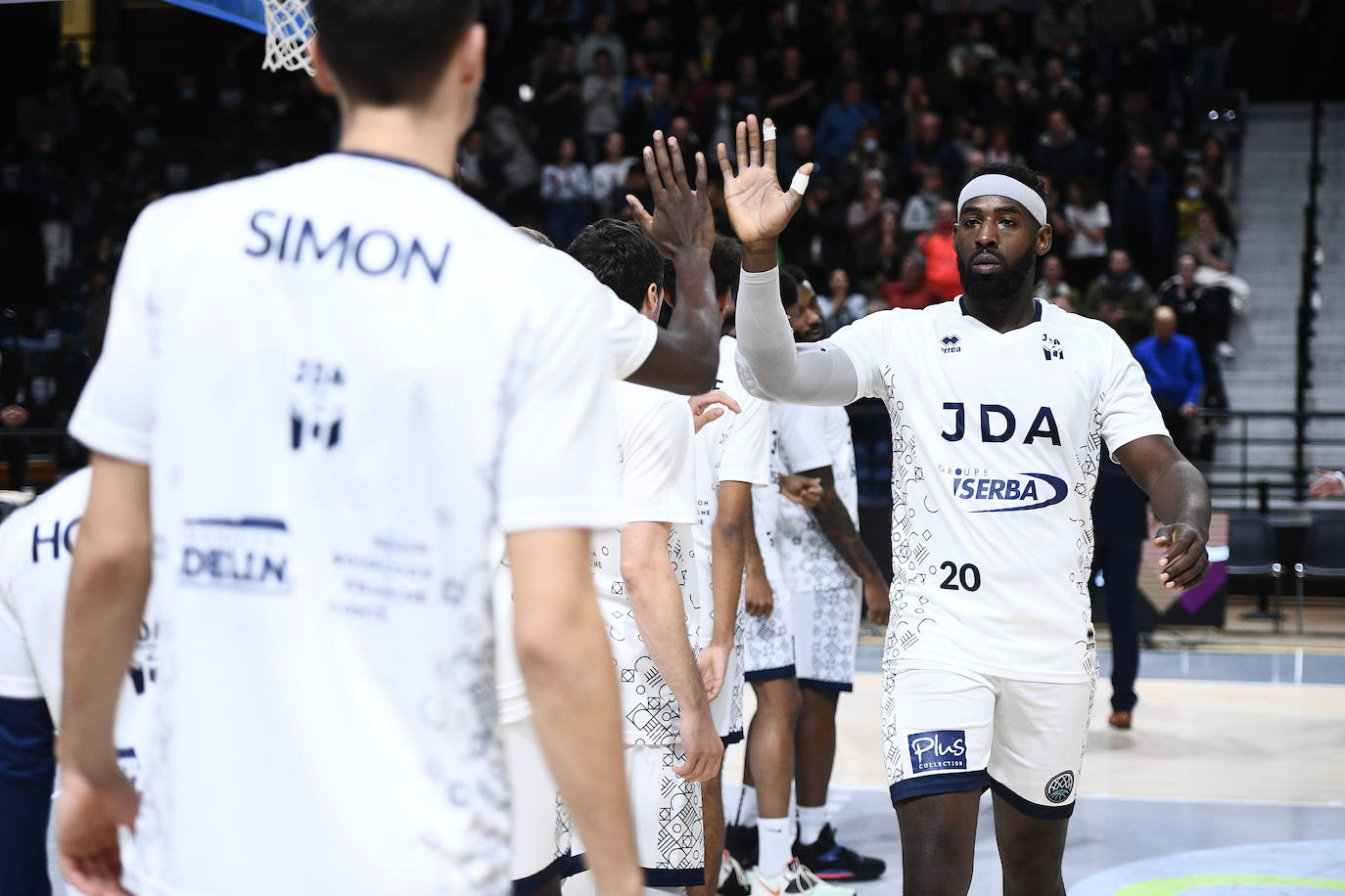 El Unicaja dejó una mala imagen en su visita a la pista del Dijon 