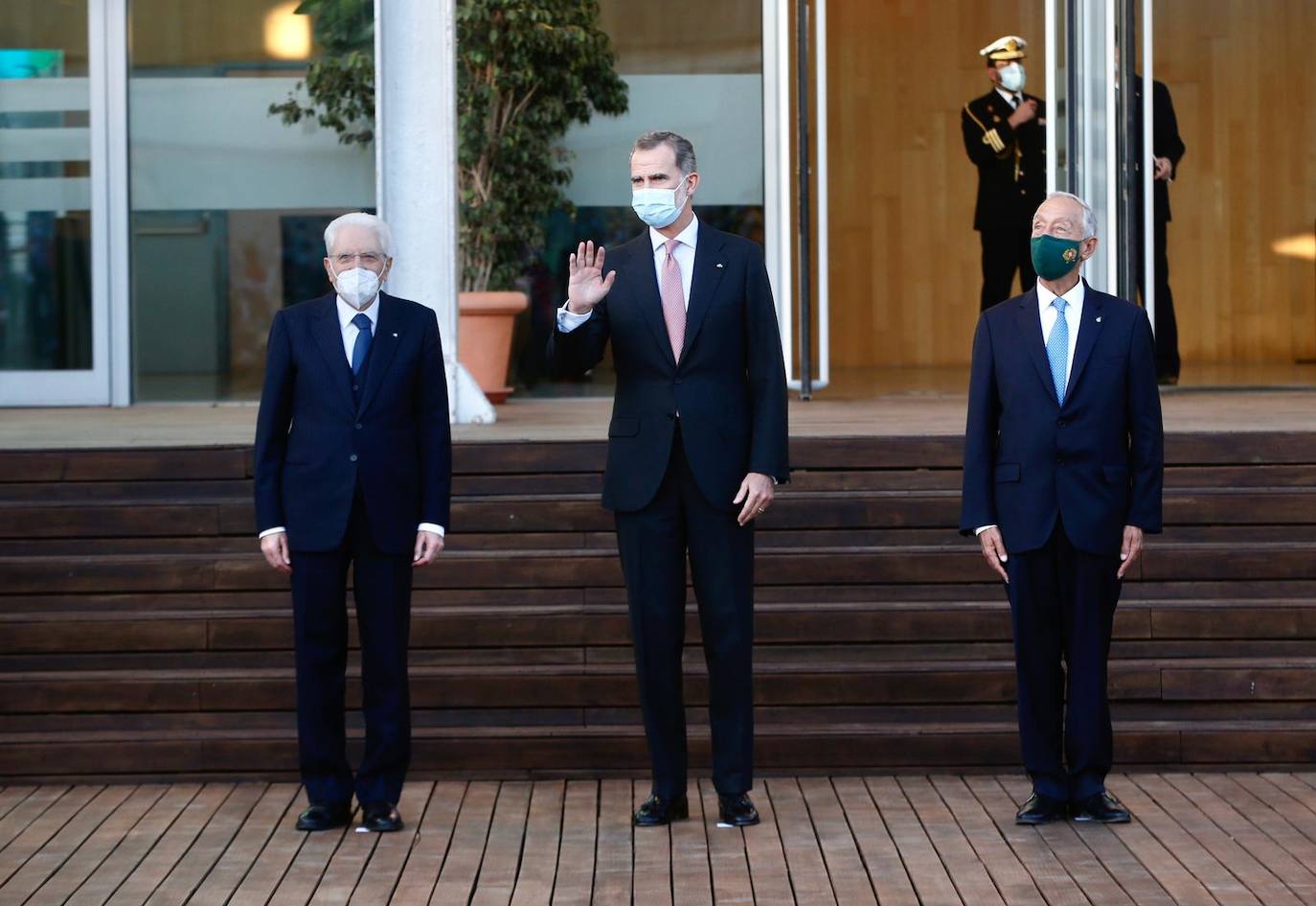 El acto estuvo presidido por Felipe VI, junto a los jefes de Estado de Italia, el presidente de la República, Sergio Mattarella; y Portugal, su homólogo Marcelo Rebelo de Sousa.