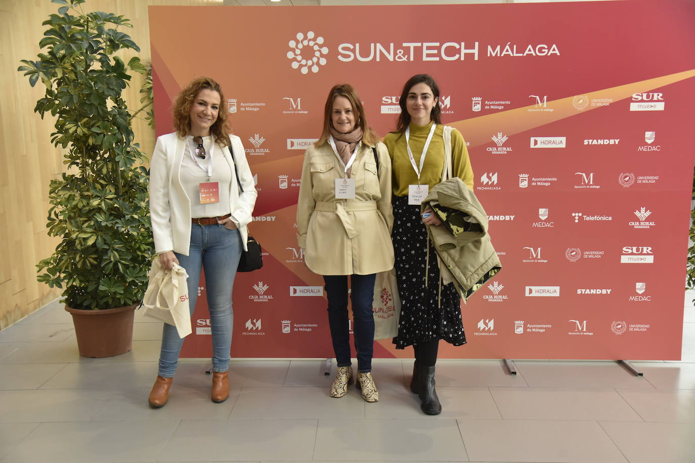 Raquel Martín, Edurne Elvira y Patricia Paz