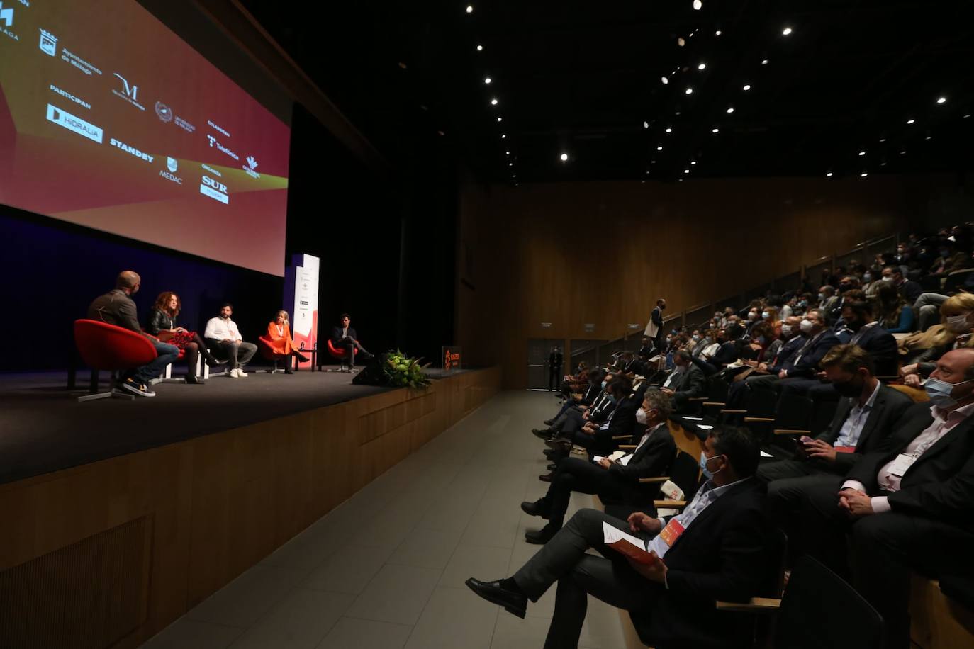 Todas las ponencias y mesas redondas de Sun&Tech