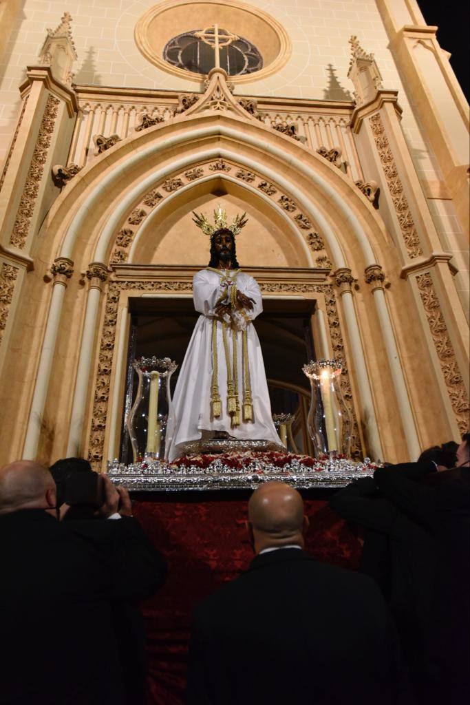 Traslado y encierro del Cautivo en la noche del viernes al sábado 