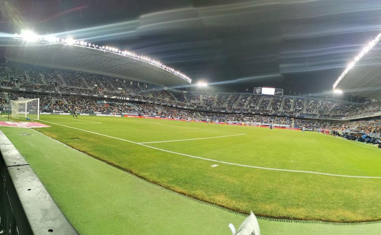 iImagen del terreno de La Rosaleda antes del choque del sábado. 