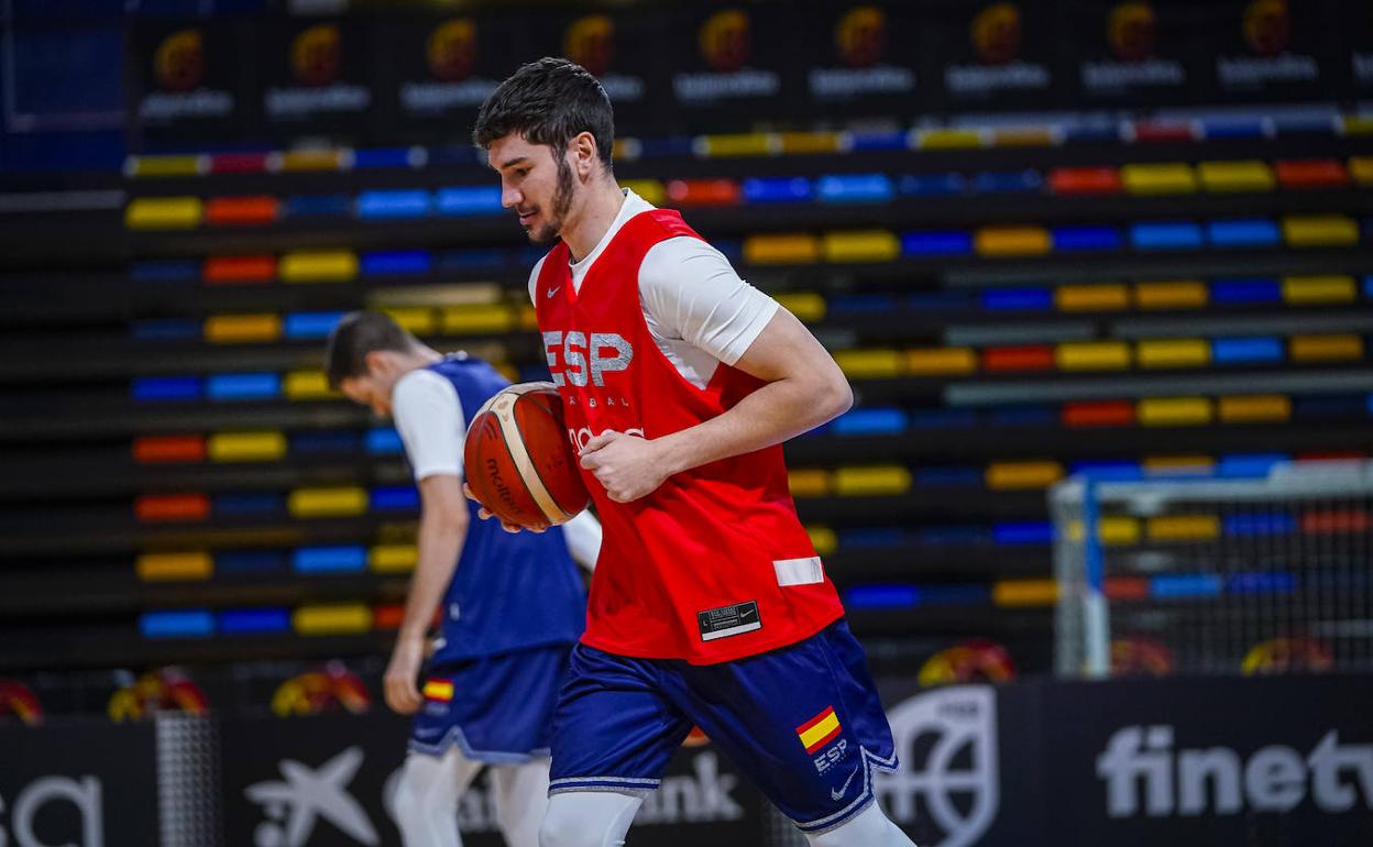 Darío Brizuela en un entrenamiento con la selección española en Guadalajara el lunes. 