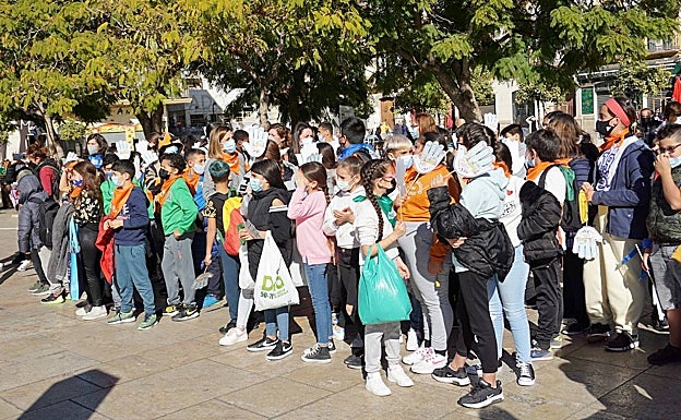 Algunos de los escolares que han participado en las actividades del Día de la Ciudad Educadora. 