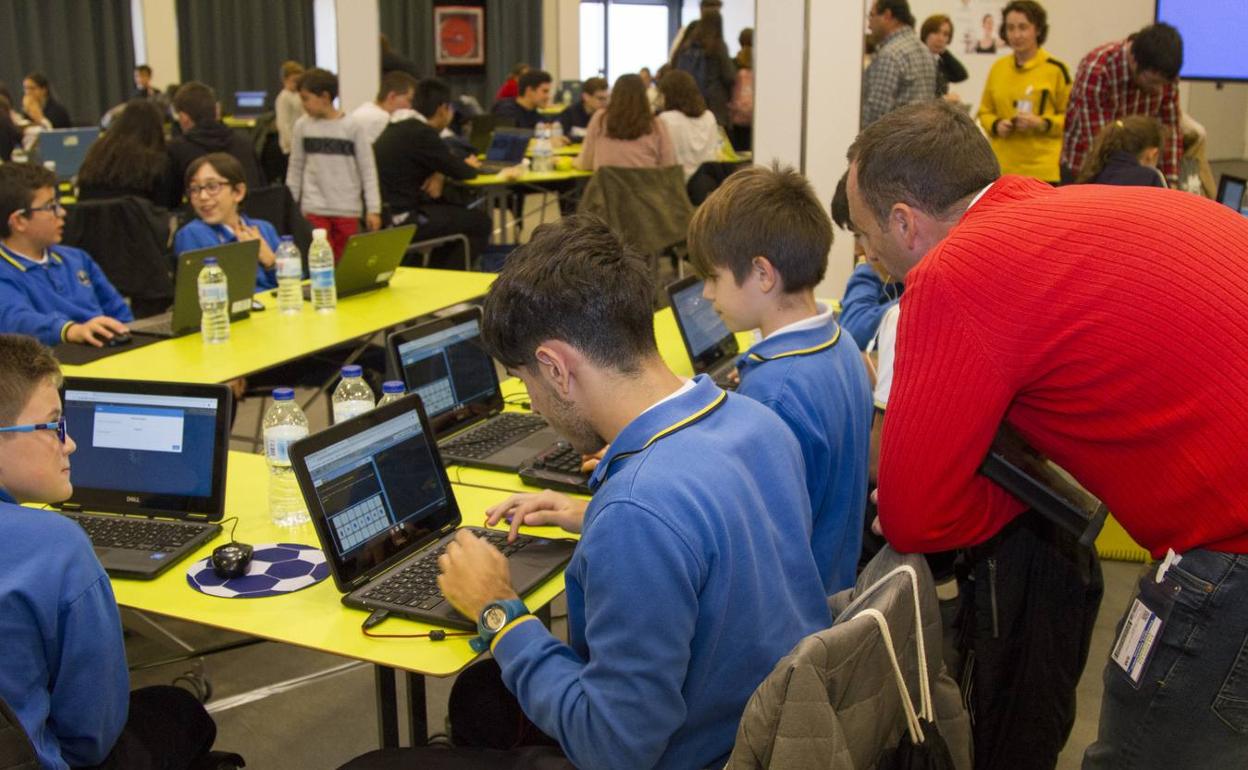 Casi 24.000 estudiantes de todo el país han aprendido programación de la mano de ToolboX.Academy. 