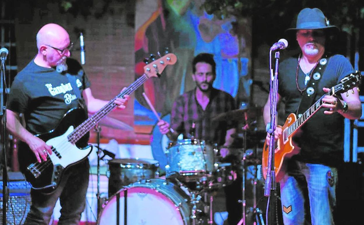 Javier Martín, Dani Cuenca y Fran Pacheco, en un concierto de The Gangberries.