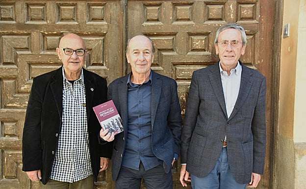 Trillo, Coriat y Martín Mesa, antes de la presentación. 