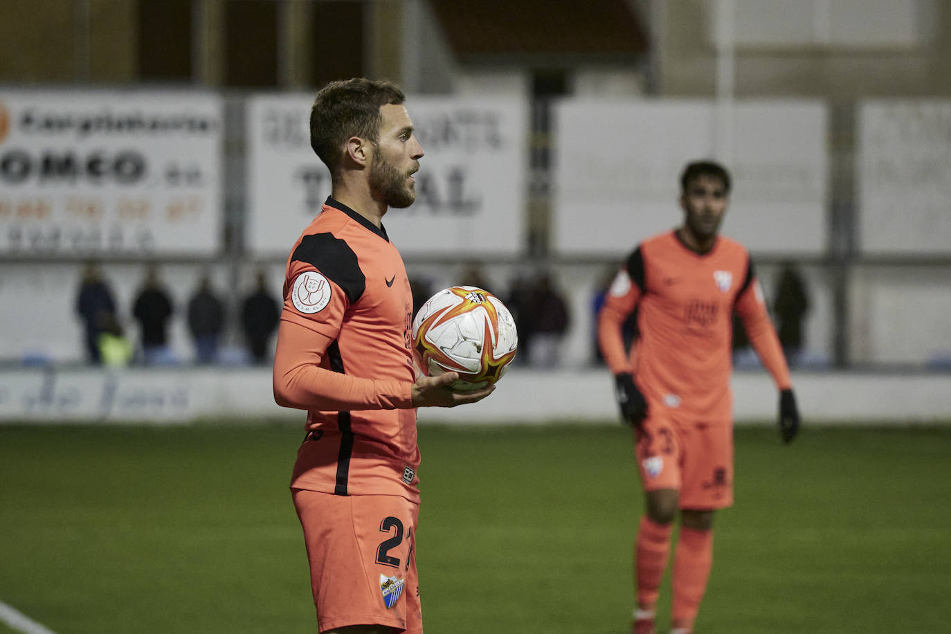 El Málaga encarriló el partido en la primera mitad con dos goles 