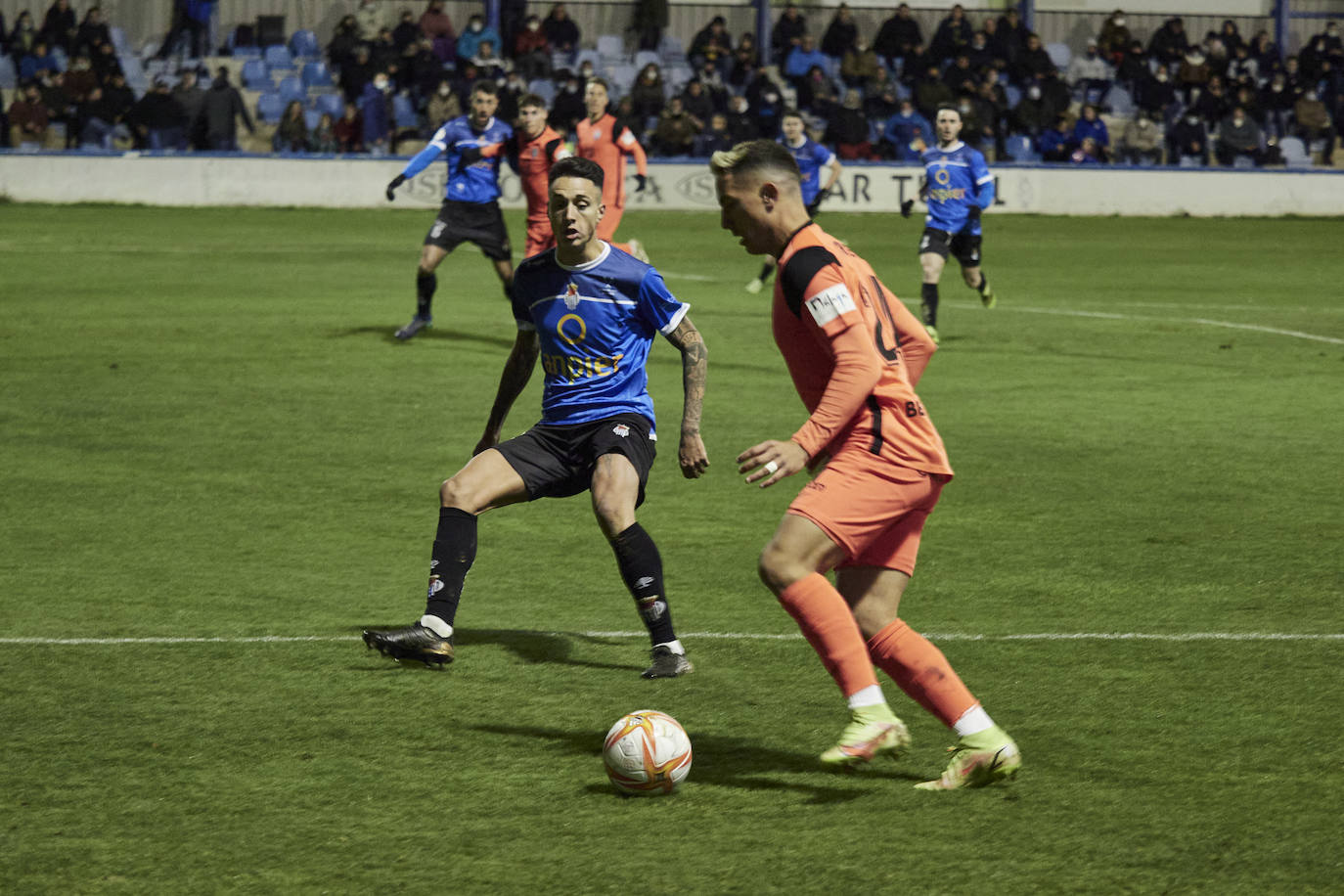 El Málaga encarriló el partido en la primera mitad con dos goles 