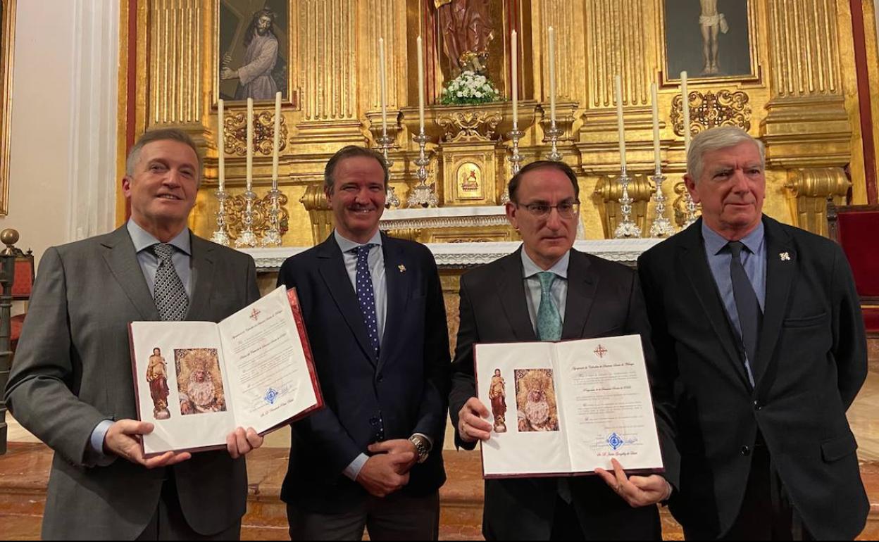 Javier González de Lara y Fernando Prini reciben los nombramientos de pregonero y cartelista de la Semana Santa de Málaga 2022