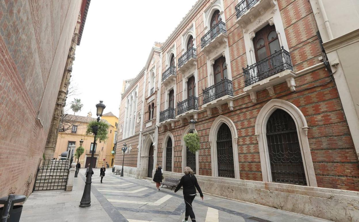 cruzar sugerir Comparación Cultura pone 25 reparos a la residencia de estudiantes en el antiguo  hospital de Santo Tomás de Málaga | Diario Sur
