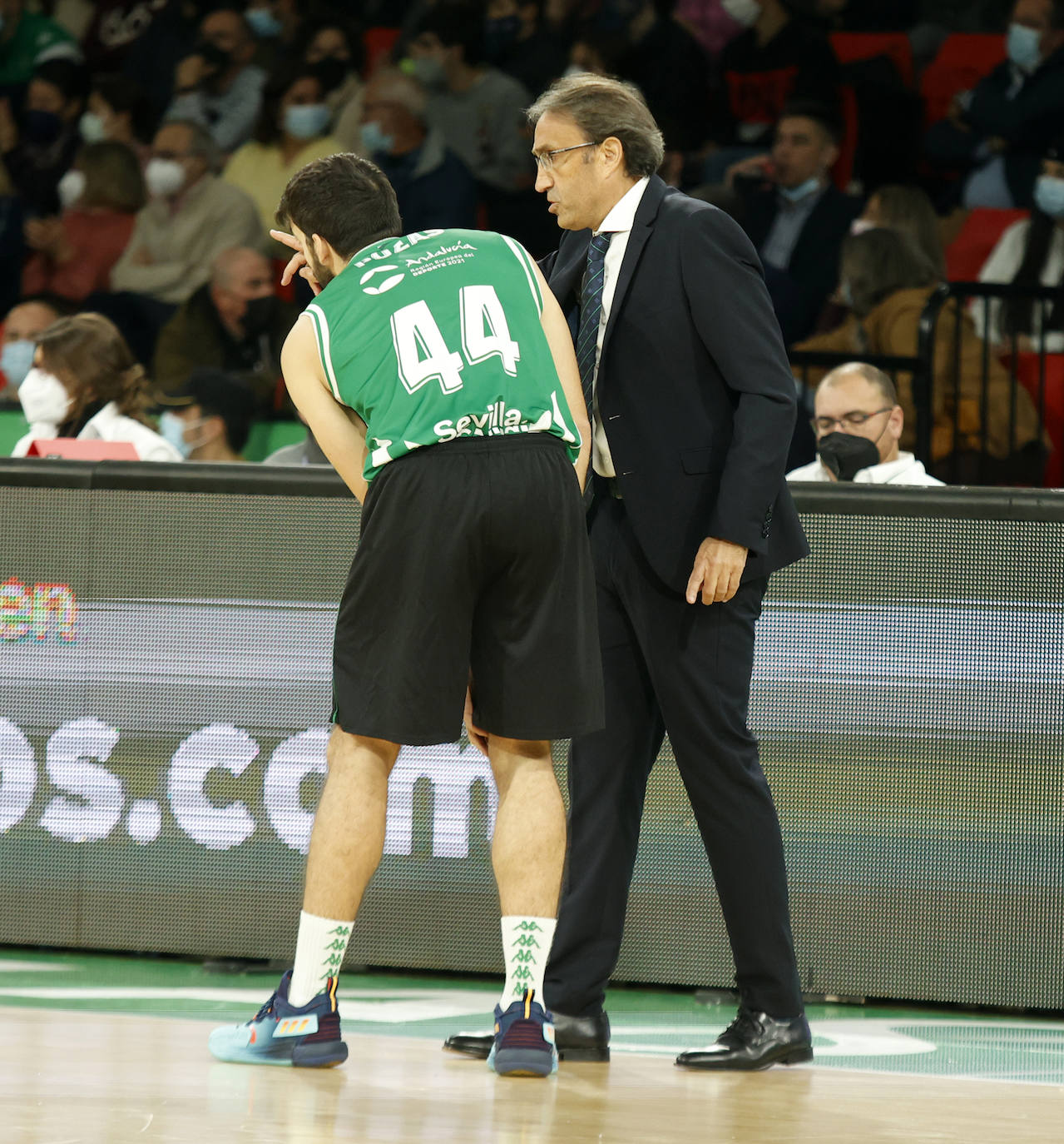 Las mejores imágenes del partido disputado este domingo en Coosur Betis y Unicaja