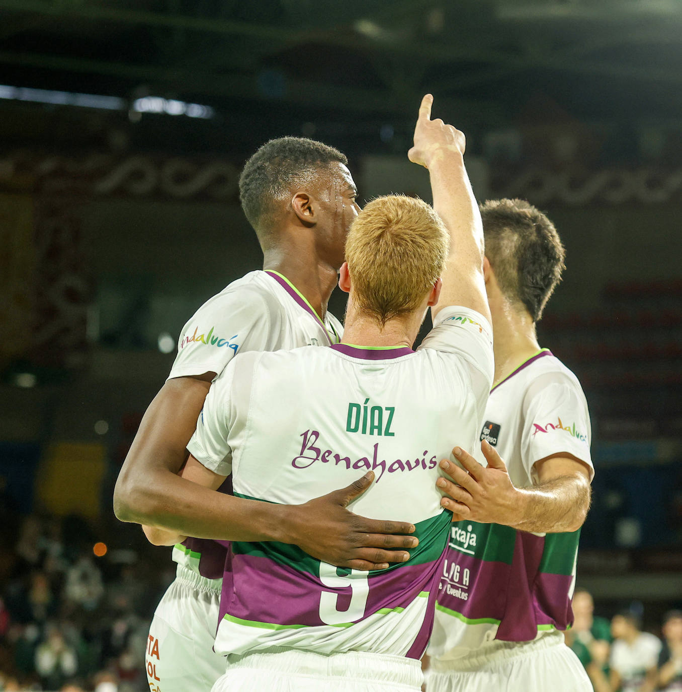 Las mejores imágenes del partido disputado este domingo en Coosur Betis y Unicaja