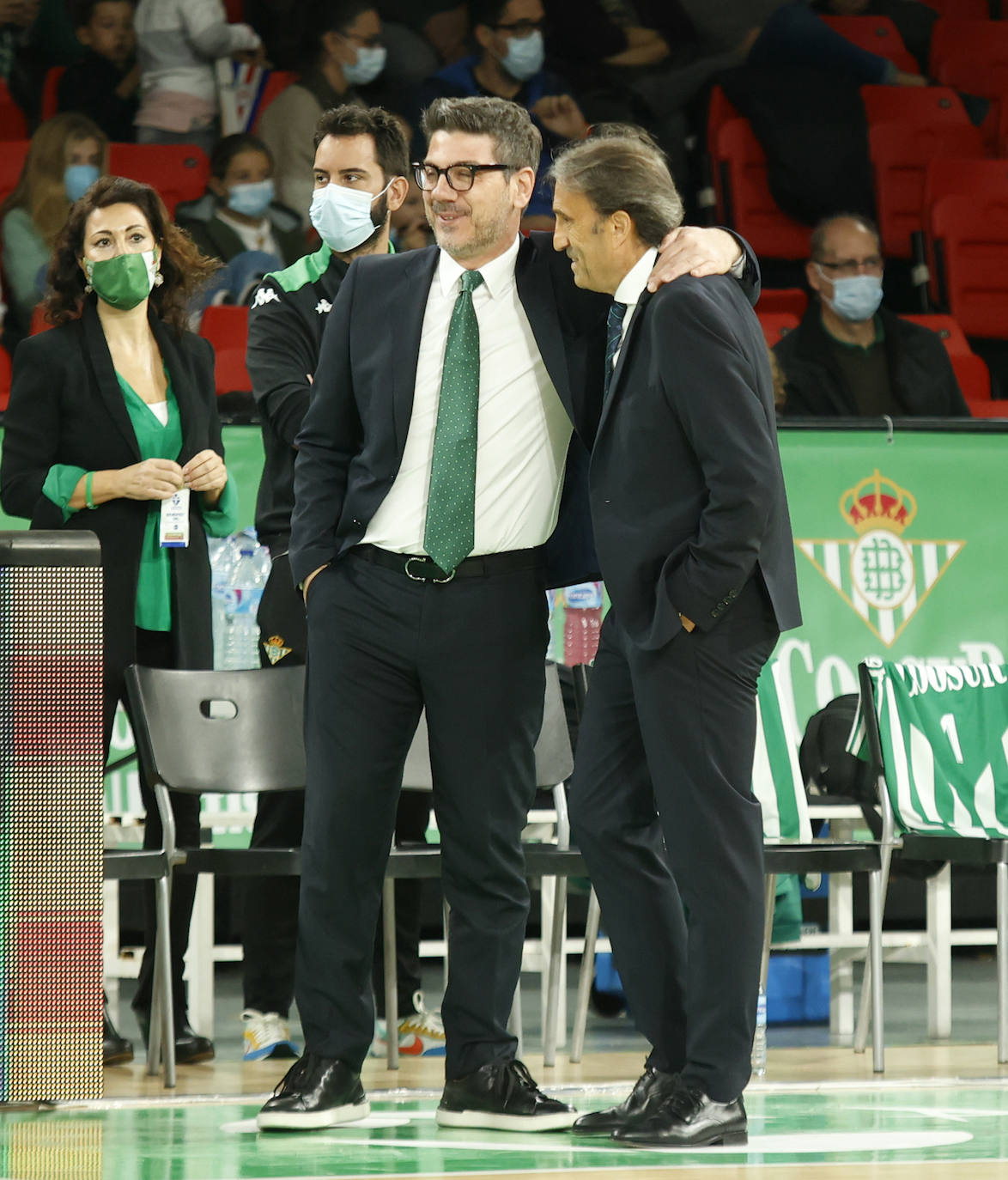 Las mejores imágenes del partido disputado este domingo en Coosur Betis y Unicaja