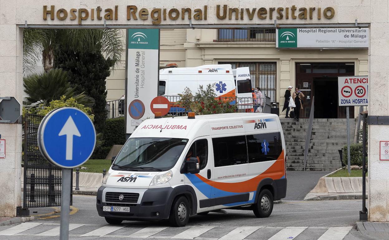CSIF pide que «no se culpabilice» a los trabajadores de la sanidad pública del brote en el Hospital Regional de Málaga
