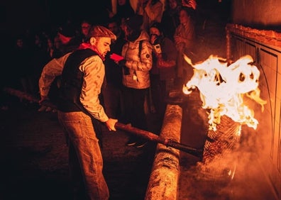 Imagen secundaria 1 - Fiesta de la Virgen de los Rondeles en Casarabonela.
