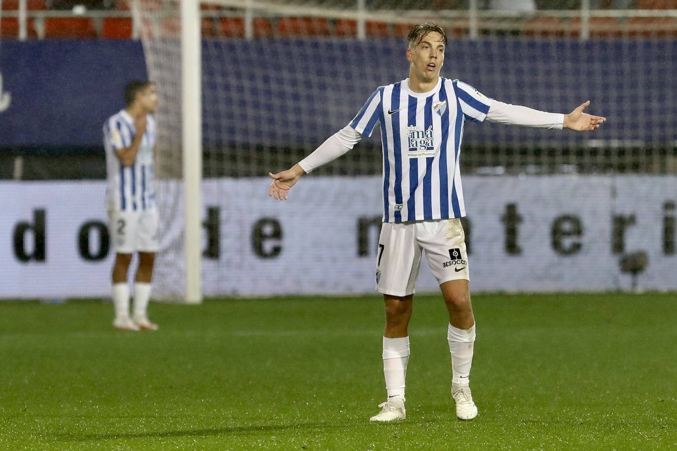 Fotos: El Málaga empata en el campo del Eibar (2-2)