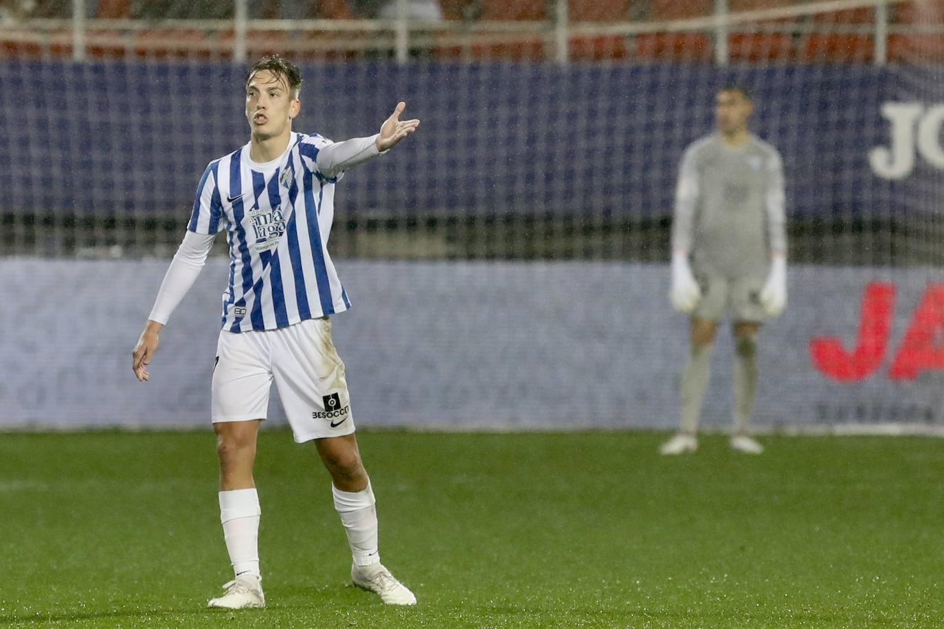 Fotos: El Málaga empata en el campo del Eibar (2-2)