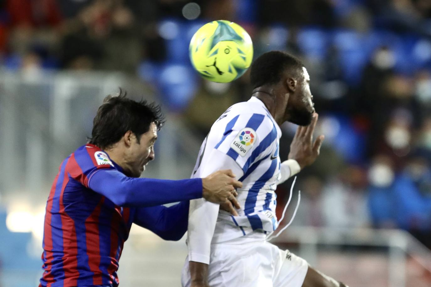 Fotos: El Málaga empata en el campo del Eibar (2-2)