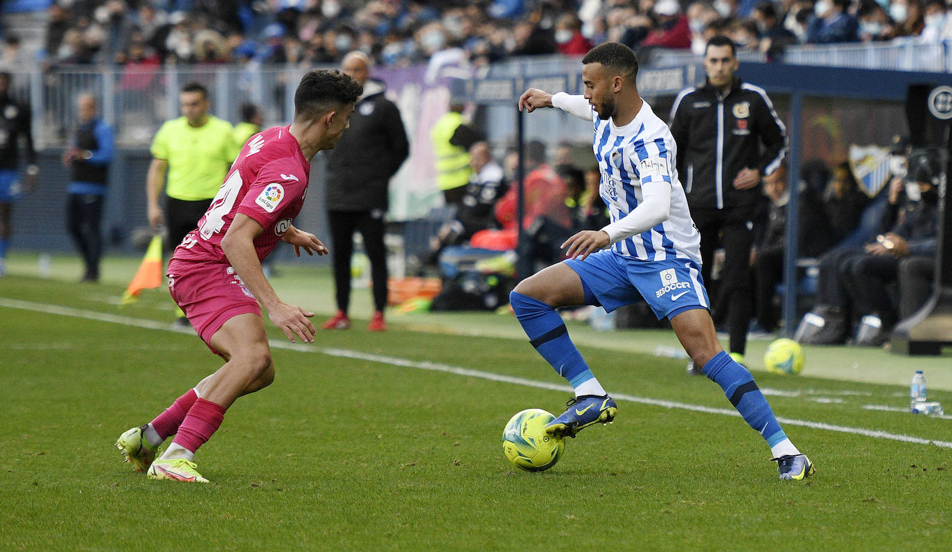 Hicham, durante una jugada contra el Leganés antes de volver a lesionarse.