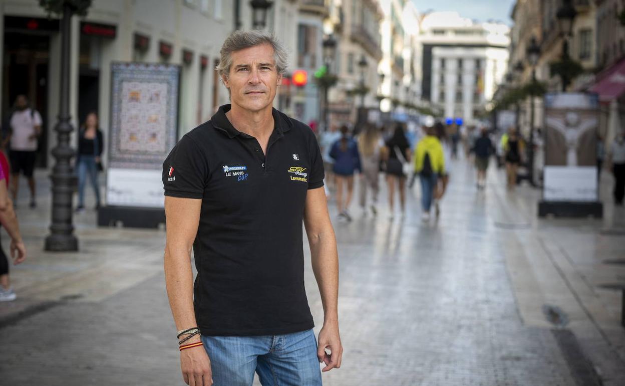 Álvaro Fontes, en la calle Larios. 