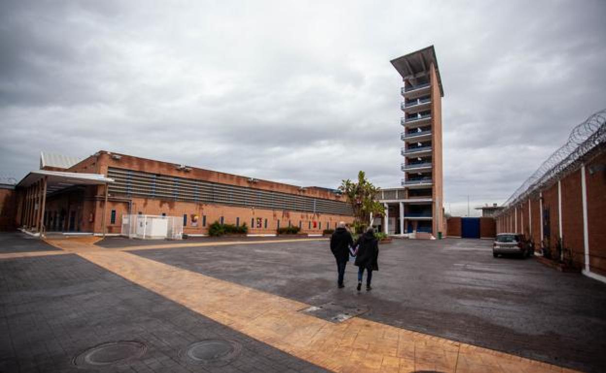 Fallece un preso en la cárcel de Alhaurín de la Torre