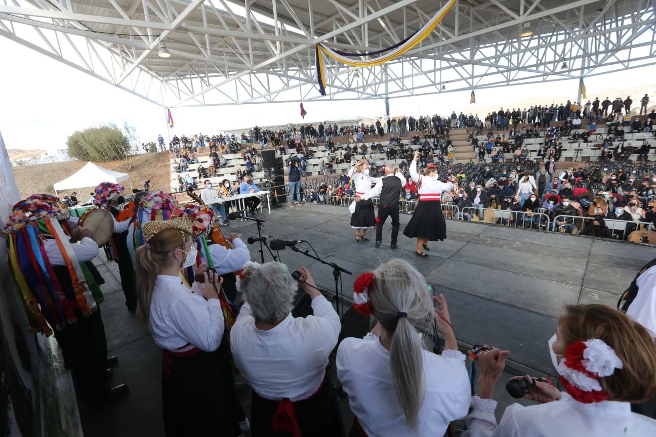 La Fiesta Mayor de Verdiales celebra su 59 edición en Málaga. 