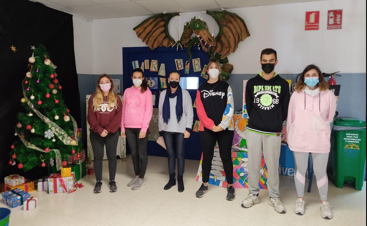 Visita de la concejala del área a una de las actividades. 