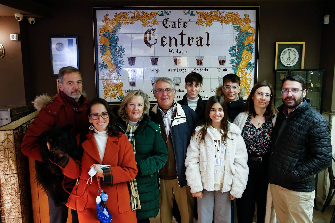 El Café Central de Málaga echó este domingo el cierre tras un siglo de historia. 