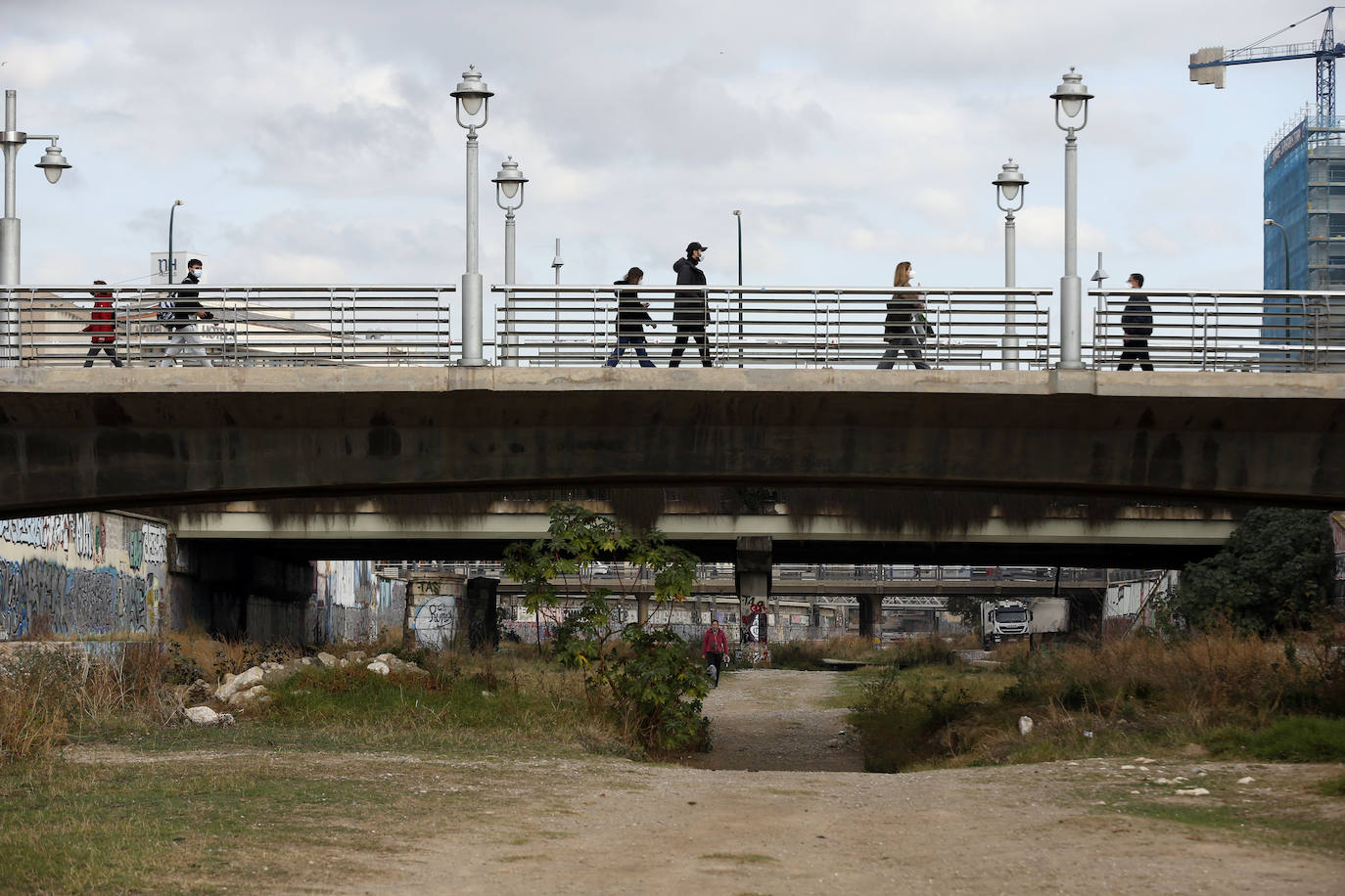 El Ayuntamiento baraja suprimir las fuentes que están en desuso y crear «un mecanismo de embellecimiento» para evitar la mala imagen que generan los grafitis