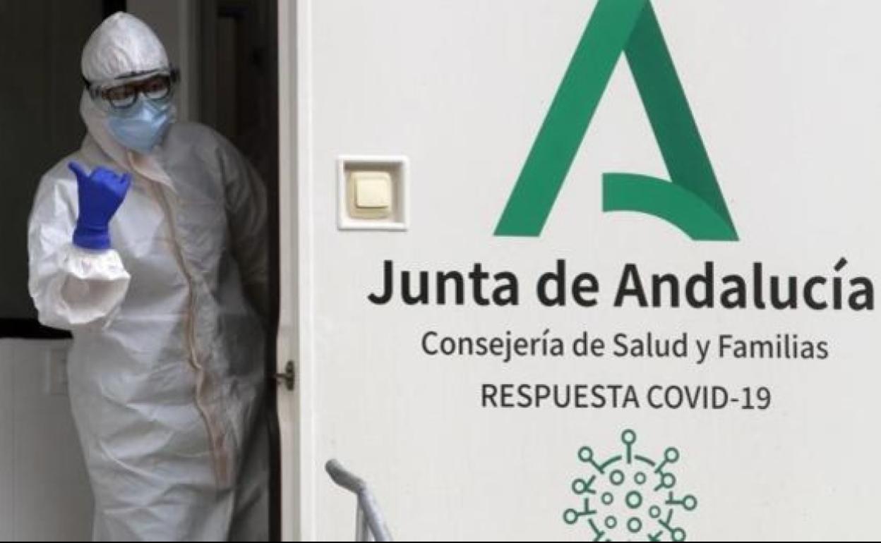 Coronavirus: Andalucía baja su incidencia pero suma 29 muertes y 9.703 contagios de covid