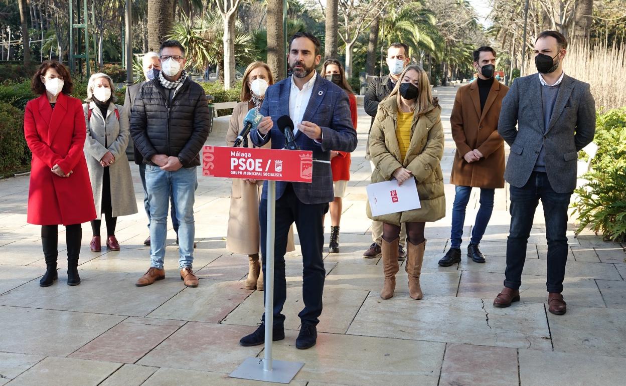 Dani Pérez acusa al alcalde de Málaga de «mentir» con la rebaja de la plusvalía y pide a Cs que se moje