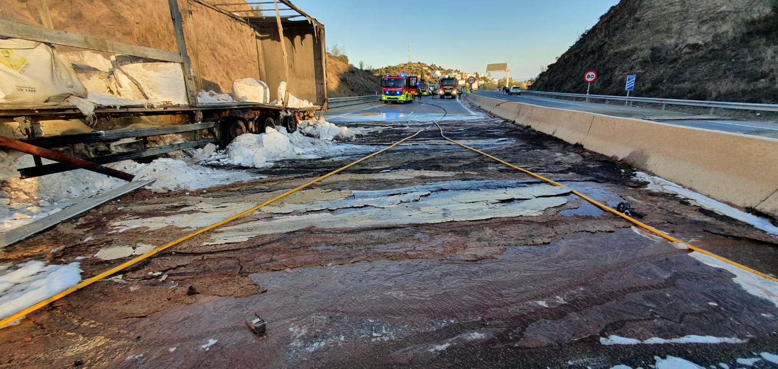 Así fue el incendio de un camión con 24 toneladas de nitrato potásico