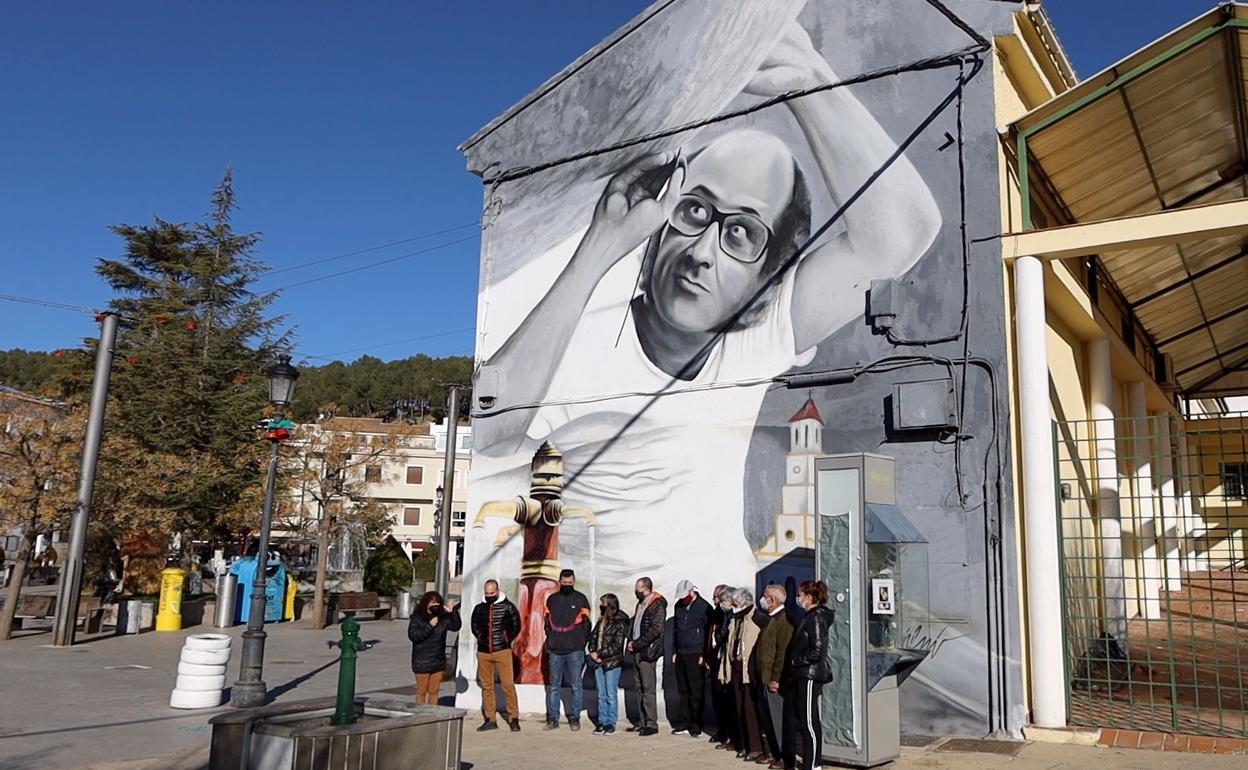 Mural de Bernardo Caro en la Plaza del Prado.