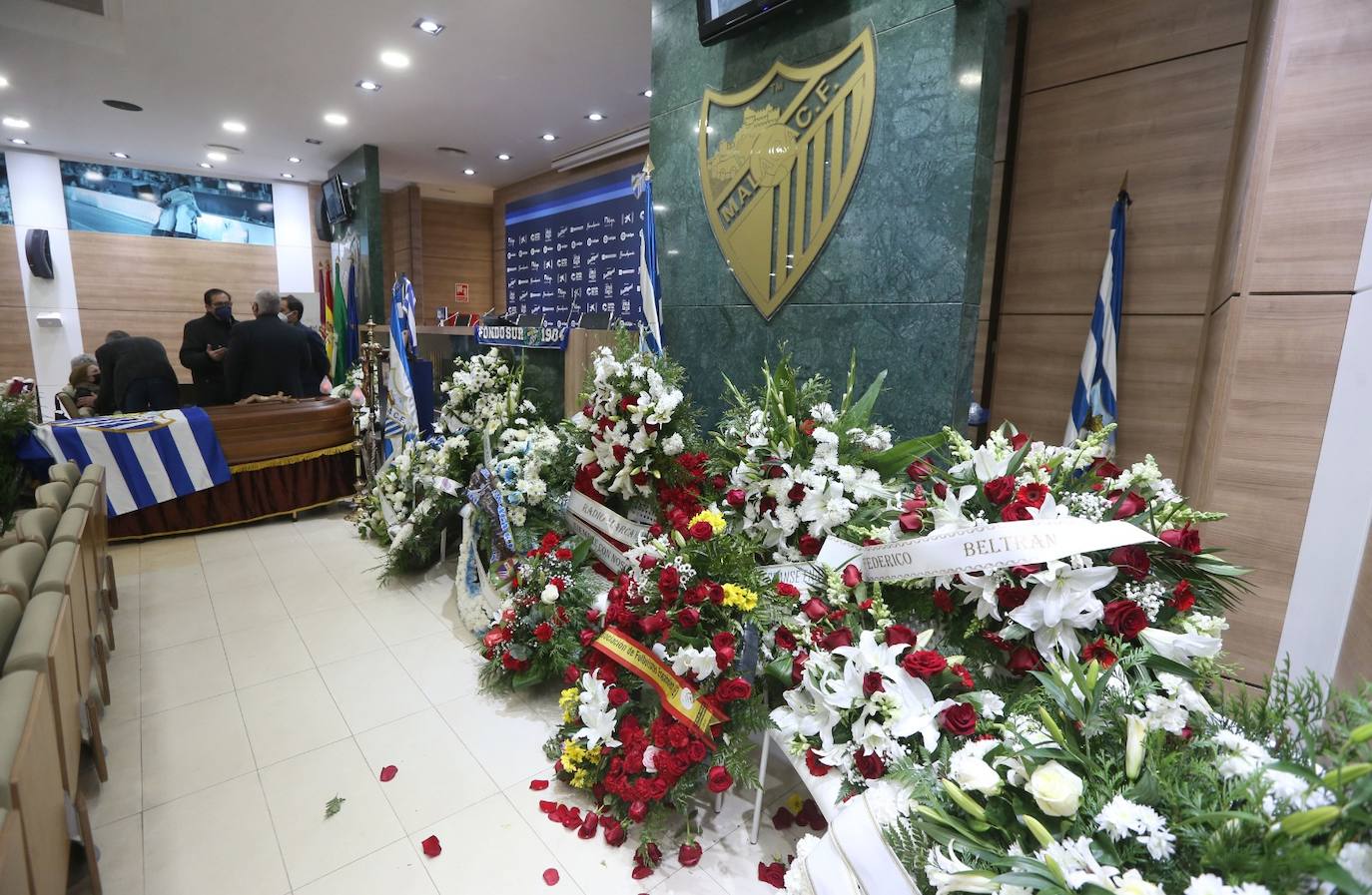 Capilla ardiente por Antonio Benítez en La Rosaleda
