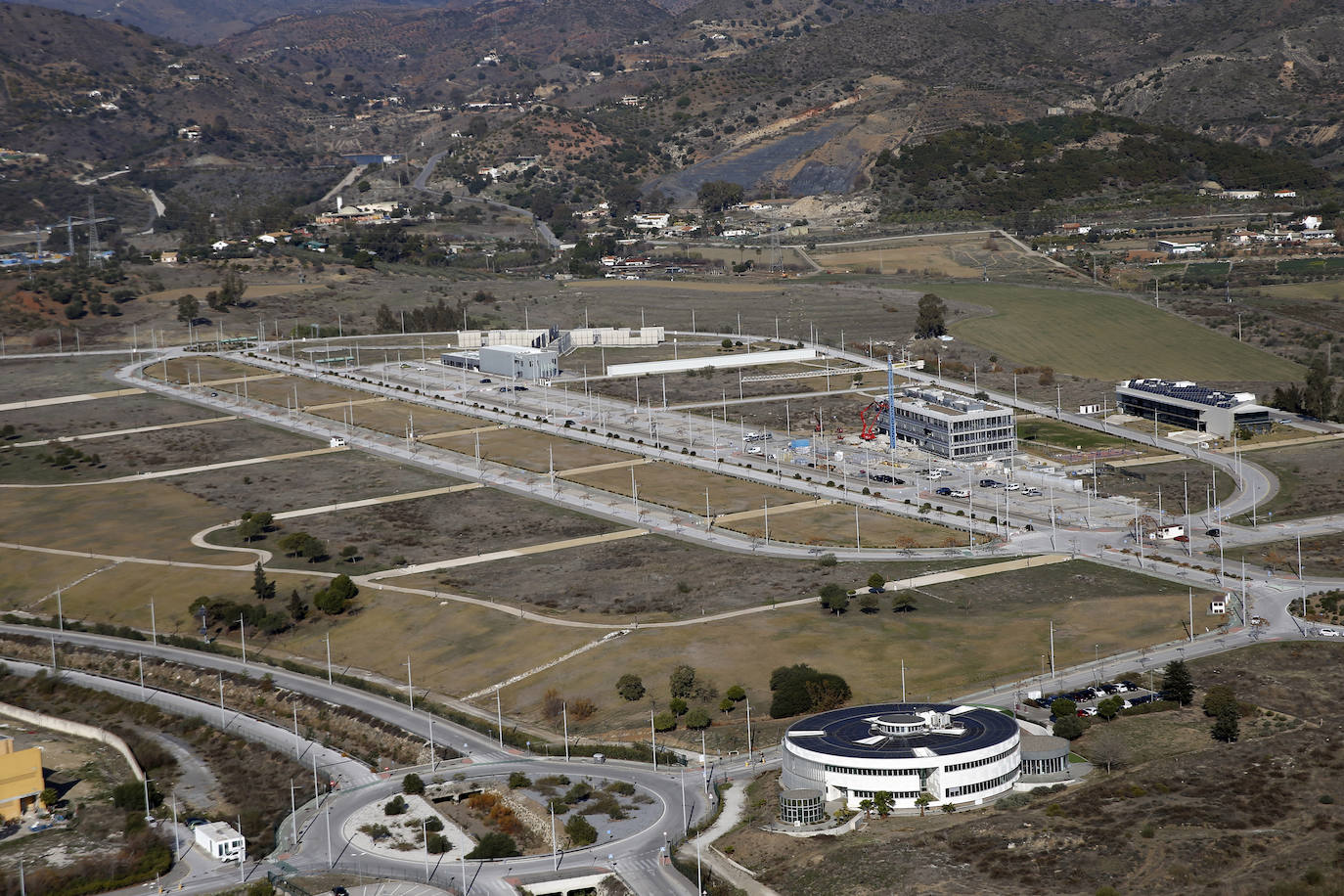 La Unidad de Medios Aéreos de la Policía Nacional creada en Málaga en el 86 cuenta con su helicóptero y un equipo de drones para perseguir la delincuencia