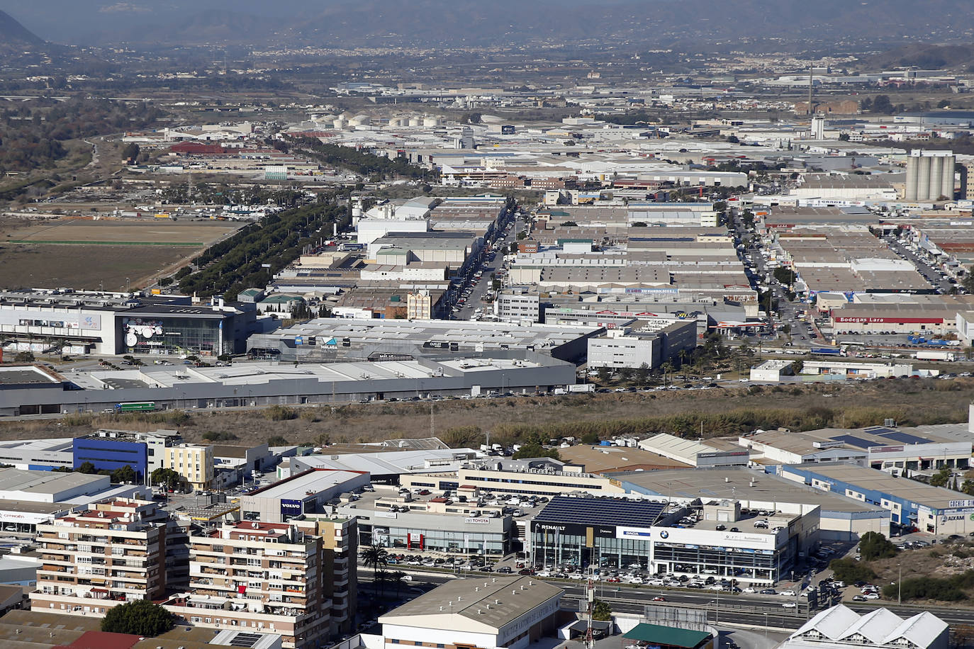 La Unidad de Medios Aéreos de la Policía Nacional creada en Málaga en el 86 cuenta con su helicóptero y un equipo de drones para perseguir la delincuencia