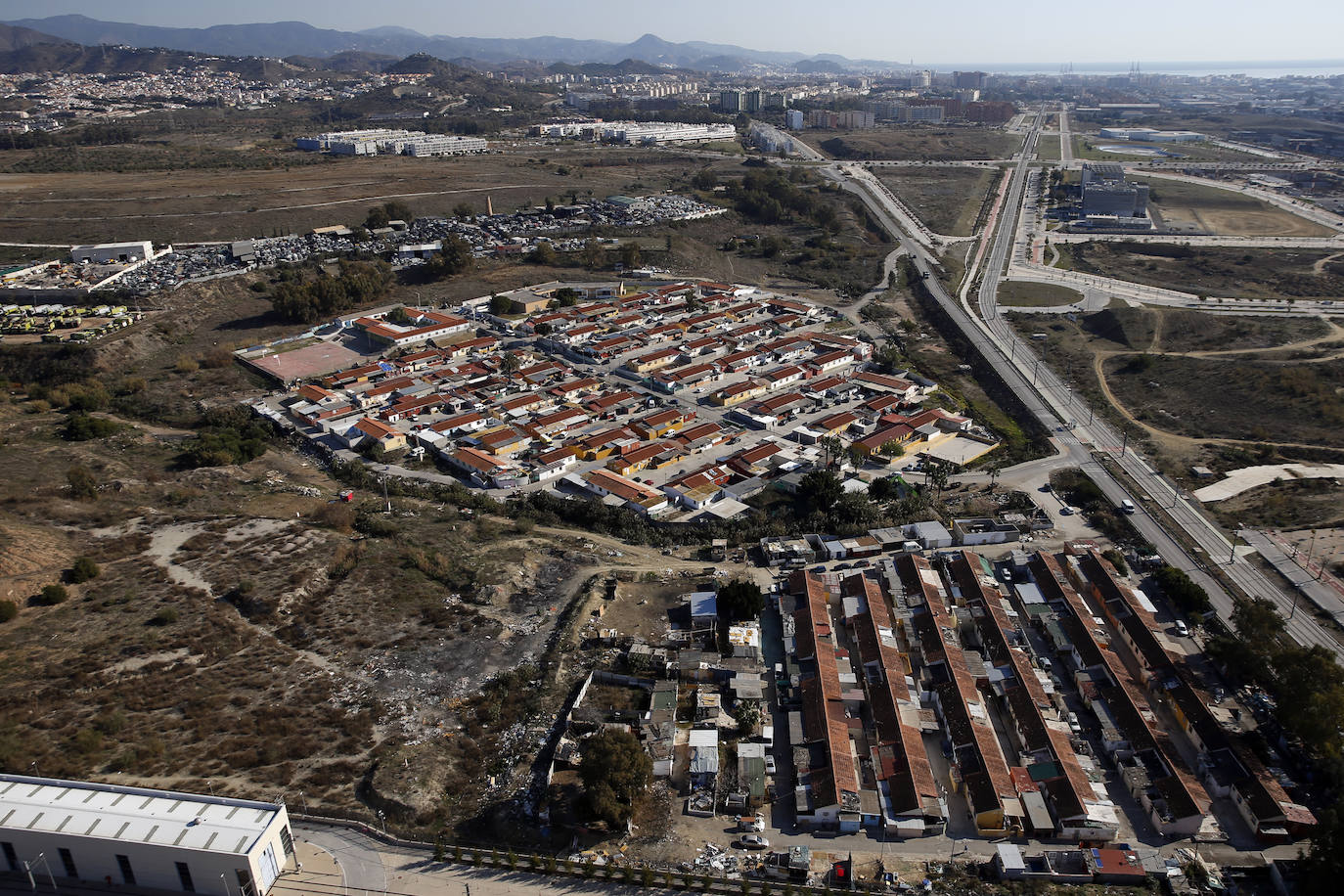 La Unidad de Medios Aéreos de la Policía Nacional creada en Málaga en el 86 cuenta con su helicóptero y un equipo de drones para perseguir la delincuencia